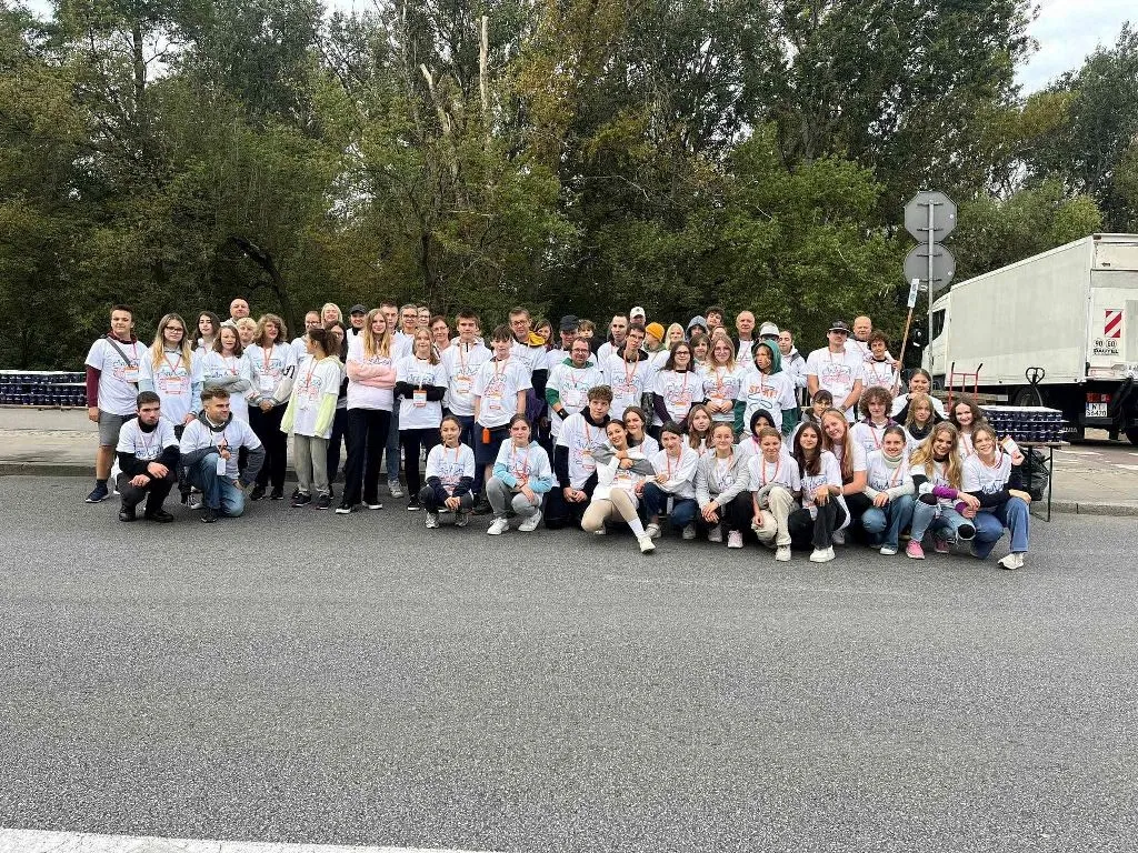 Wolontariusze w trakcie 45 Maratonu Warszawskiego