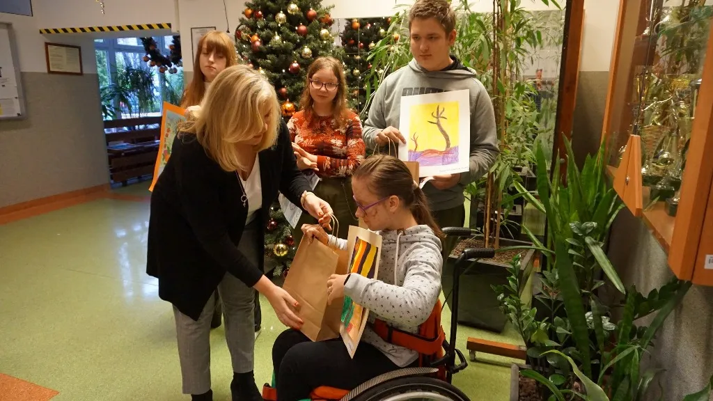 Laureaci konkursu literacko-plastycznego "Ballady i romanse" Adama Mickiewicza