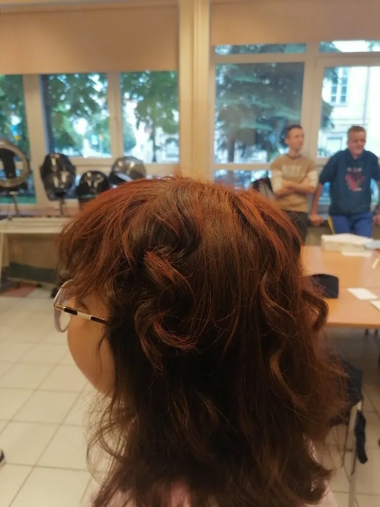 Dzień szalonych, kolorowych fryzur