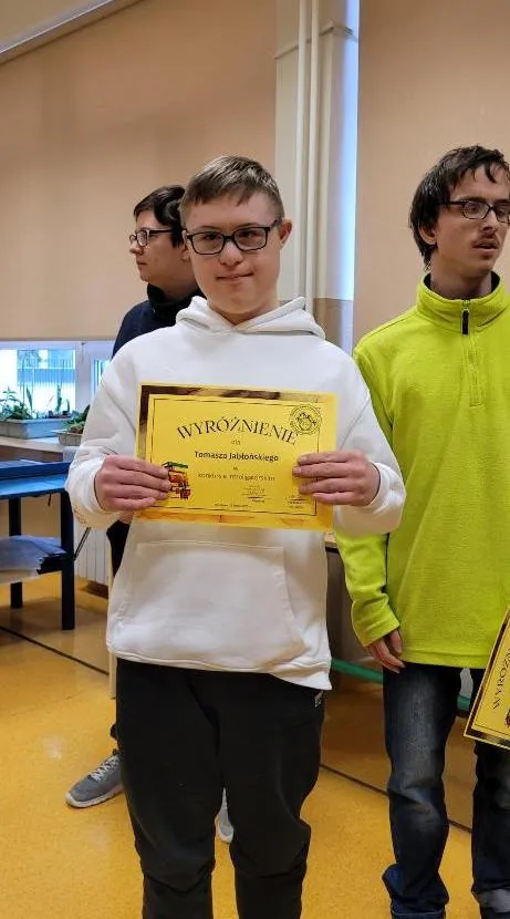 Konkurs introligatorski
