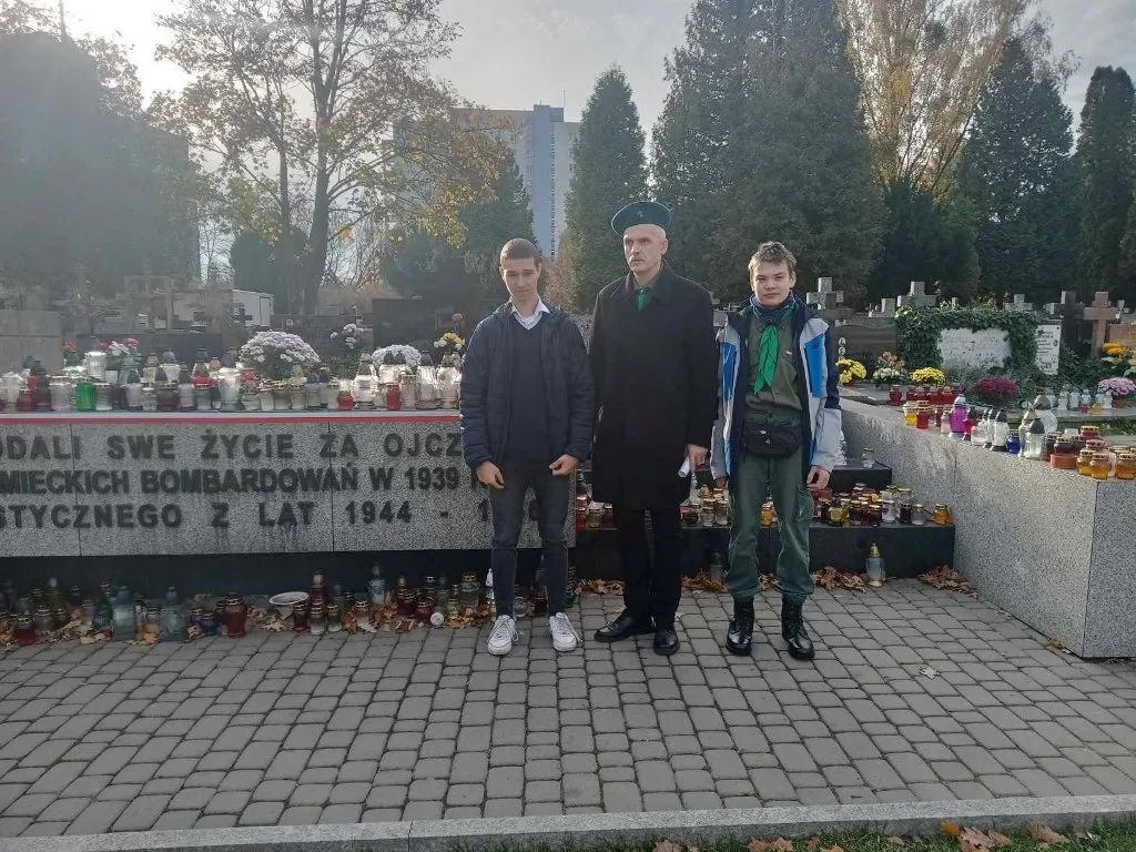   HARCERZE ZSS nr 105, ul.DŁUGA 9, Warszawa uczcili pamięć swojego patrona – Kazimierza Kirejczyka