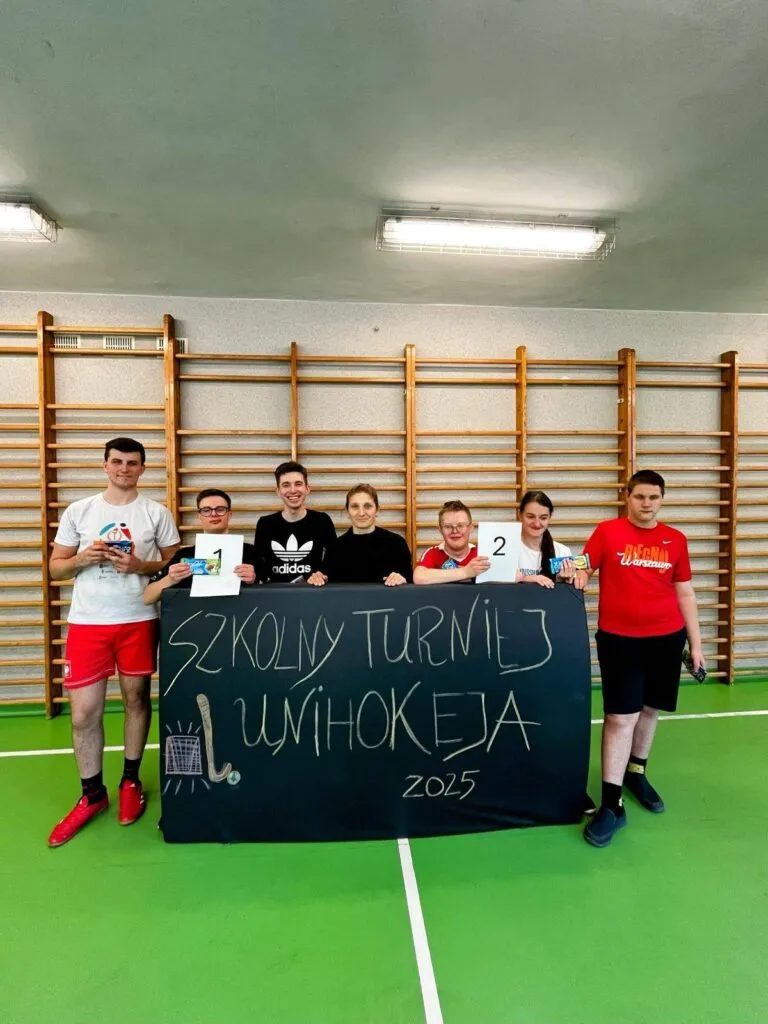 Szkolny Turniej Unihokeja