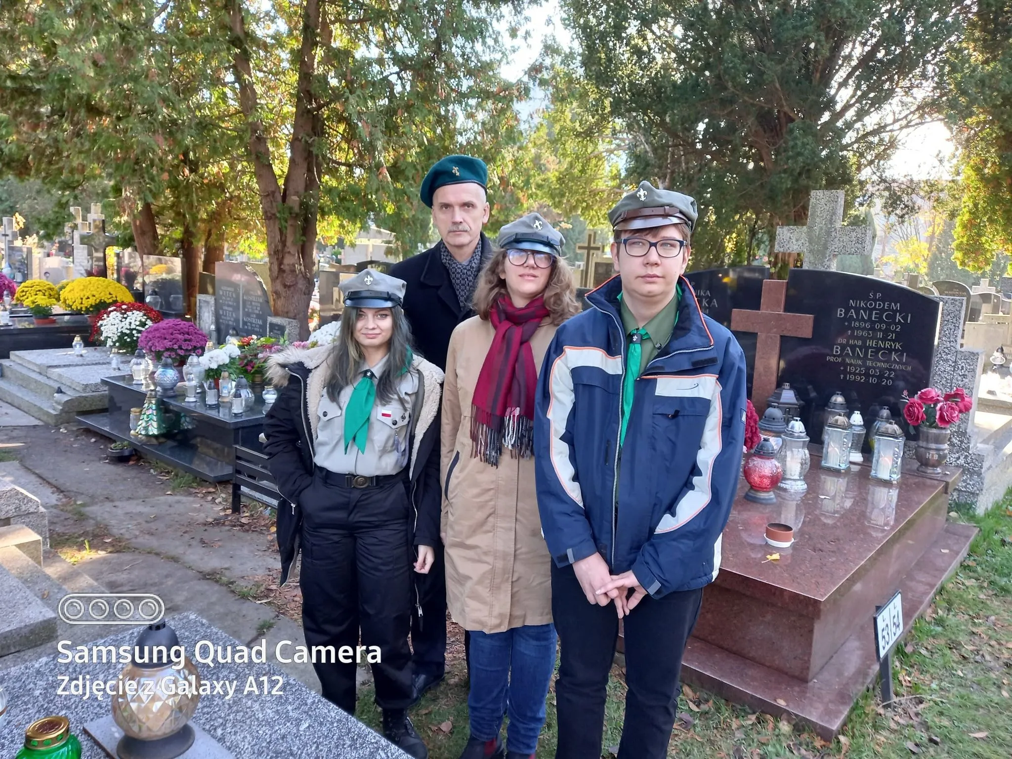 Reprezentanci Drużyny Harcerskiejodwiedzili grób Patrona naszej szkoły, Kazimierza Kirejczyka