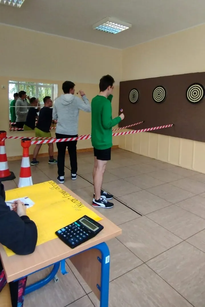 Szkolny turniej w rzutki
