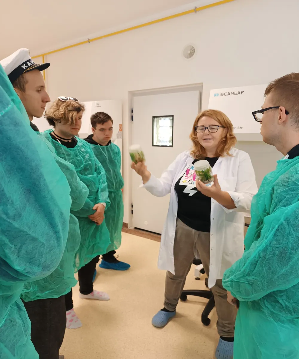 Klasy 1o i 3w na wycieczce do OLSZYNA